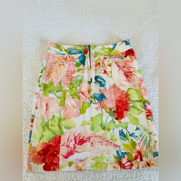 Roberto Cavalli Floral Print Women's Skirt. Like new. Sz xs runs like M
